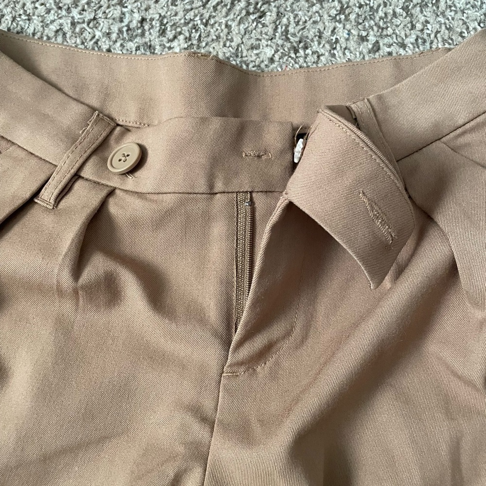 H&M women’s Khaki Chinos - Picture 7 of 7